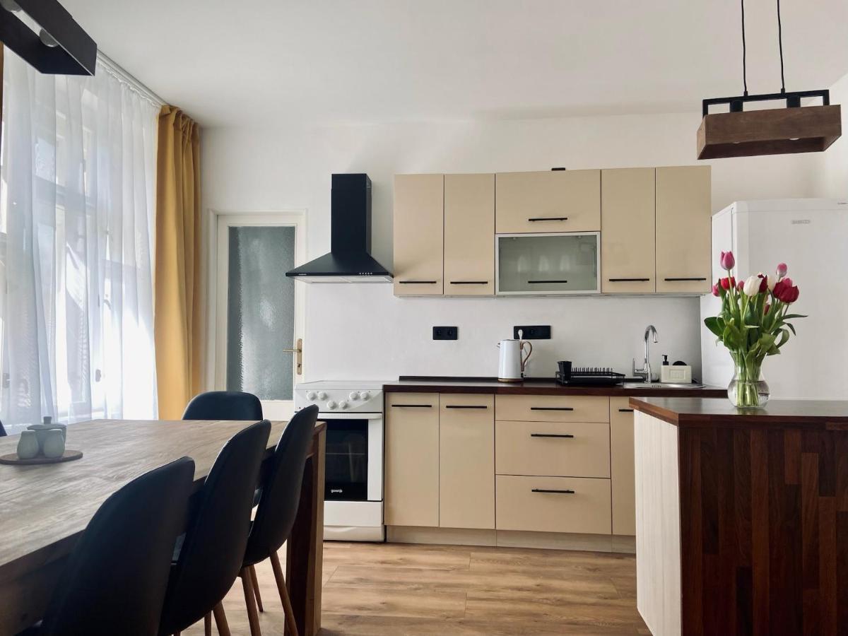 Apartman Teplice nad Metují Kültér fotó